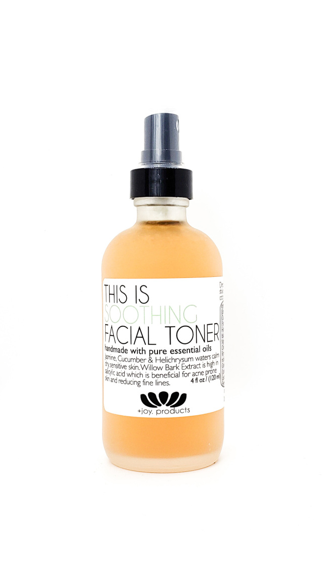 Crow & Lilac's This is Facial Toner Photo