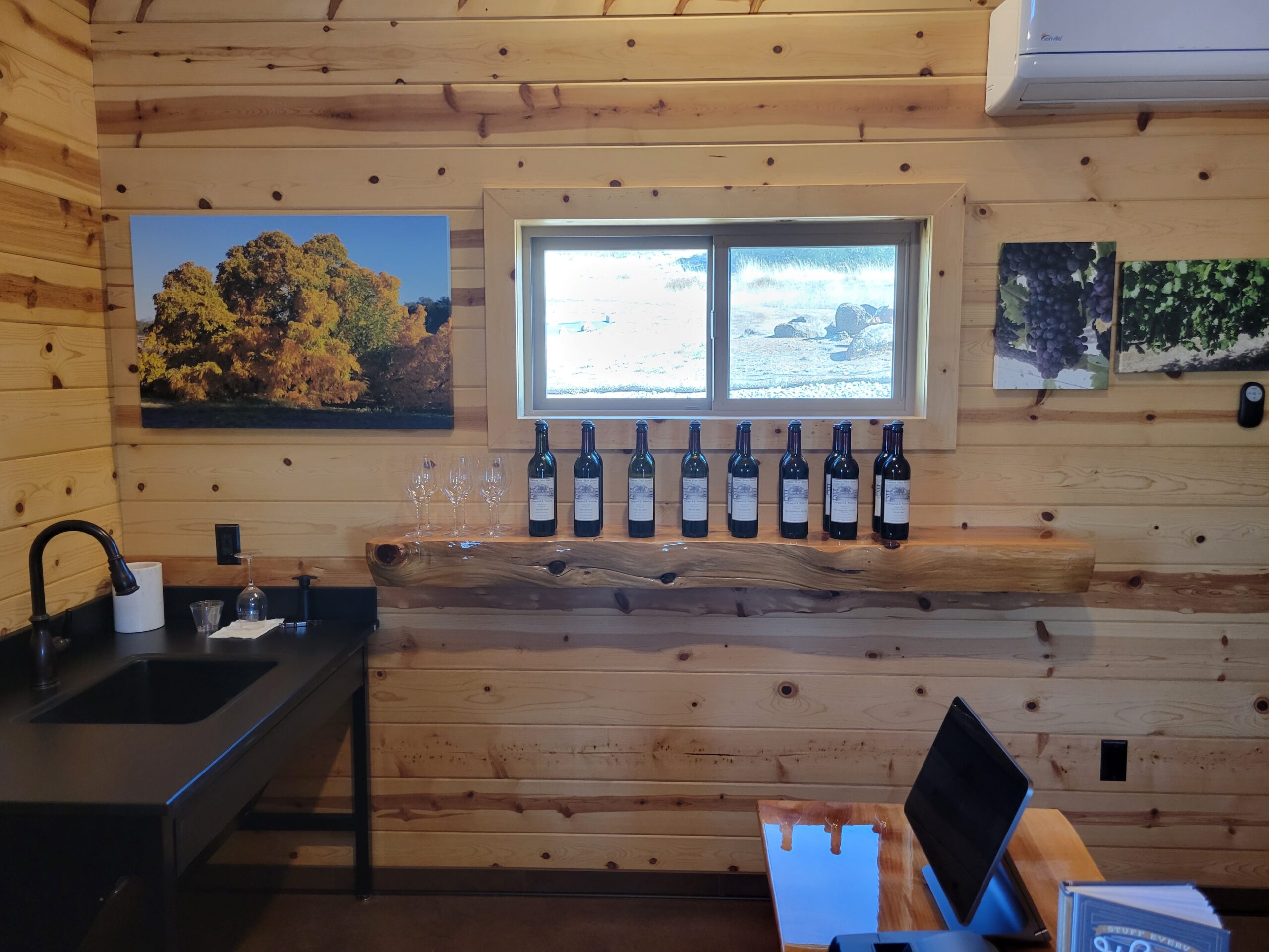 Tasting room at Walnut Tree Ranch Vineyard and Winery photo